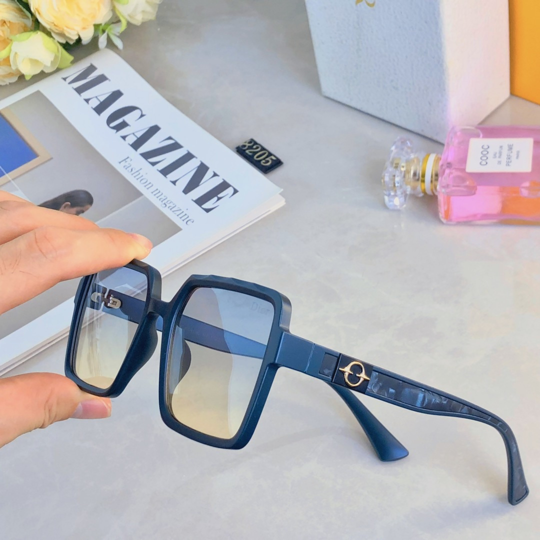 。。Dio*新品25新款大框方形墨镜女高级感时尚防紫外线