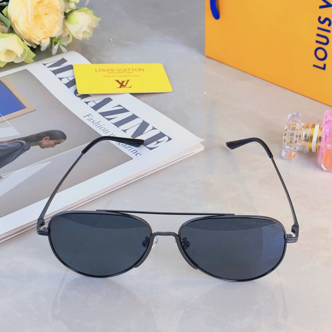 。。Louis vuitto*偏光镜金属腿简约时尚个性墨镜