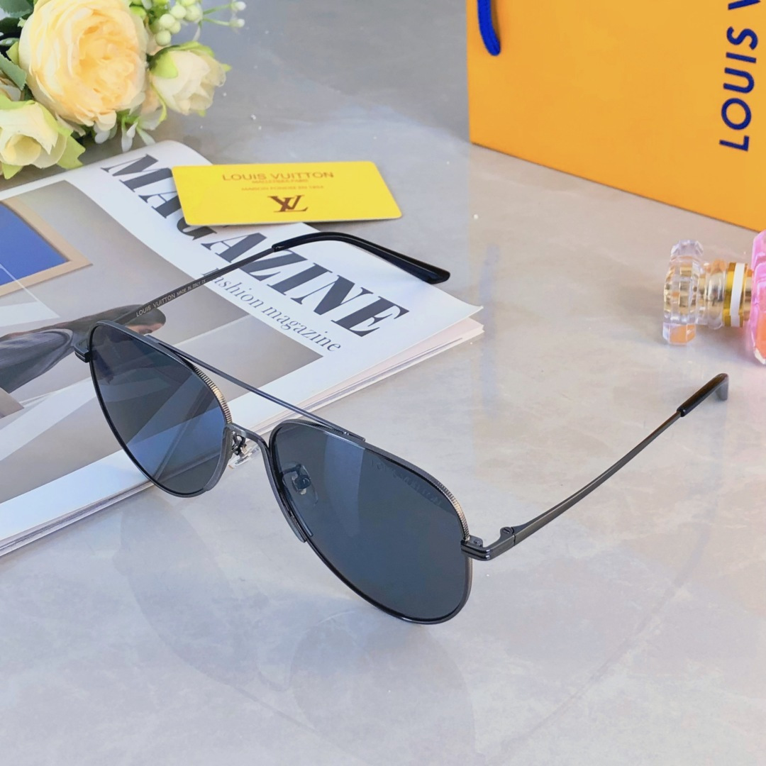 。。Louis vuitto*偏光镜金属腿简约时尚个性墨镜