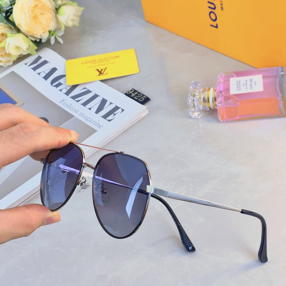 NO:368010,Louis vuitto* Fashion trend pilot toad mirror new metal frame polarized sunglasses men driving sunglasses UV glasses sunglasses sunglasses, glasses, louis vuitton19860909Louis vuitto*时尚潮流飞行员蛤蟆镜新款金属框偏光太阳镜男开车墨镜防紫外线眼镜墨镜太阳镜,眼镜,louis vuitton,glasses