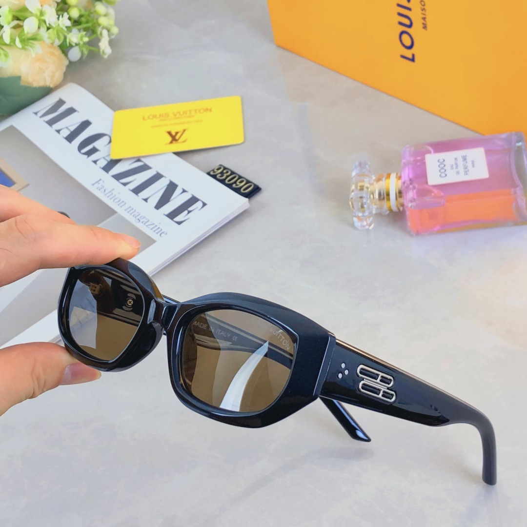。。Louis vuitto*韩系个性TR90猫眼偏光太阳眼镜男女网红墨镜黑色复古街拍防紫外线