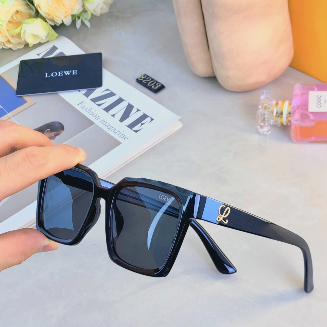 NO:368069,Loew*2025 new style personalized high-end sunglasses for women high-definition street photography without makeup internet celebrity sunglasses glasses sunglasses sunglasses, glasses, loewe19860909Loew*2025新款个性高级感墨镜女高清街拍素颜网红太阳眼镜眼镜墨镜太阳镜,眼镜,loewe,glasses