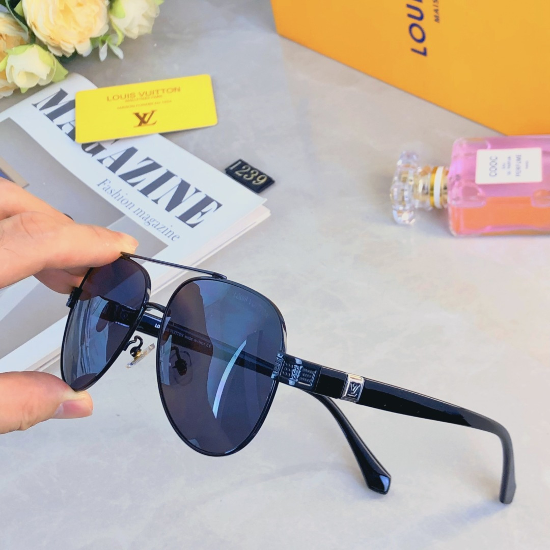 NO:368075,Louis vuitto* new metal sunglasses large frame fashionable elegant beach beach sun protection driving mirror sunglasses sunglasses sunglasses sunglasses, glasses, louis vuitton19860909Louis vuitto*新款金属太阳眼镜大框时尚优雅沙滩海边防晒开车驾驶镜墨镜眼镜墨镜太阳镜,眼镜,louis vuitton,glasses