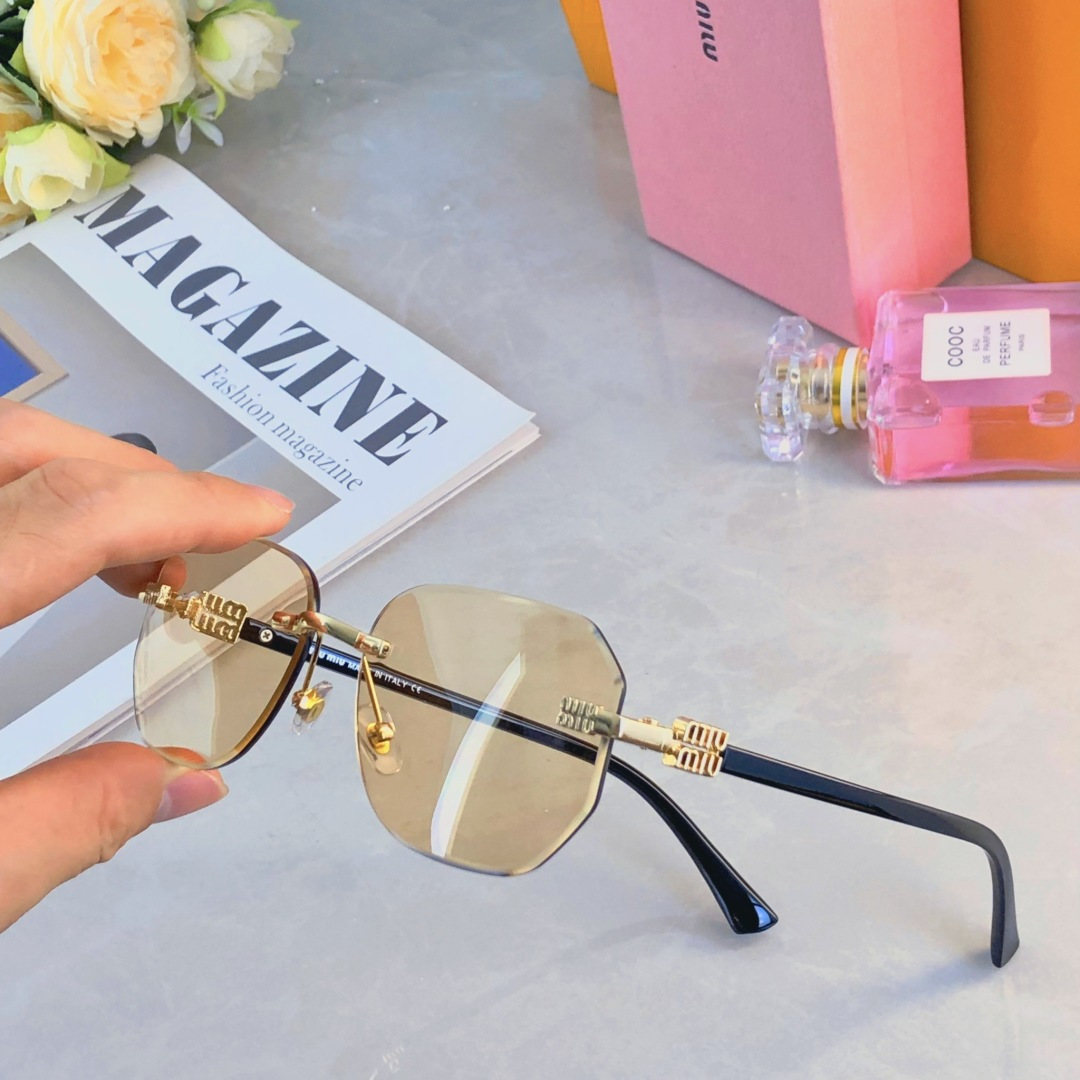 。。miumi*欧美甜酷辣妹风无框切边墨镜女显瘦高级感太阳镜