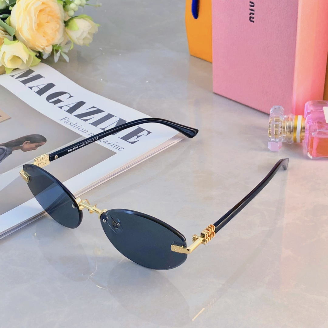 。。miumi*欧美甜酷辣妹风无框切边墨镜女显瘦高级感太阳镜