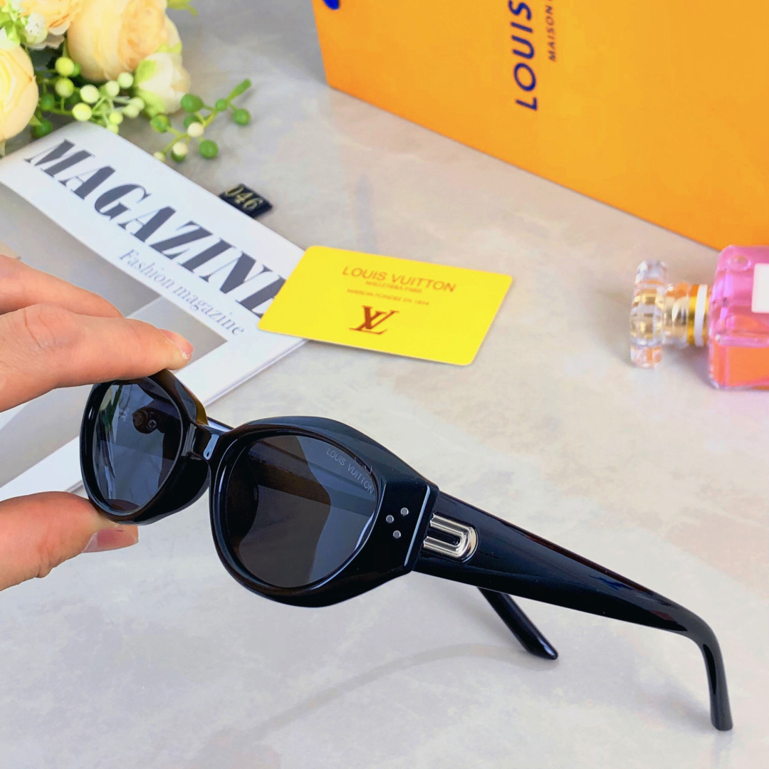 。。Louis vuitto*潮款驾车防紫外线款遮阳镜男女情侣款欧美百搭太阳镜小框穿搭