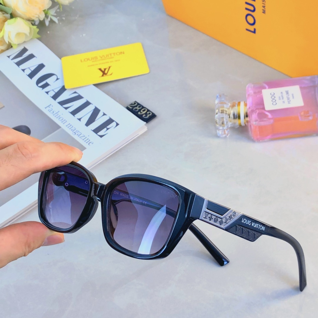。。Louis vuitto*墨镜女高级感方形时尚复古韩版小框潮流时尚休闲设计太阳眼镜