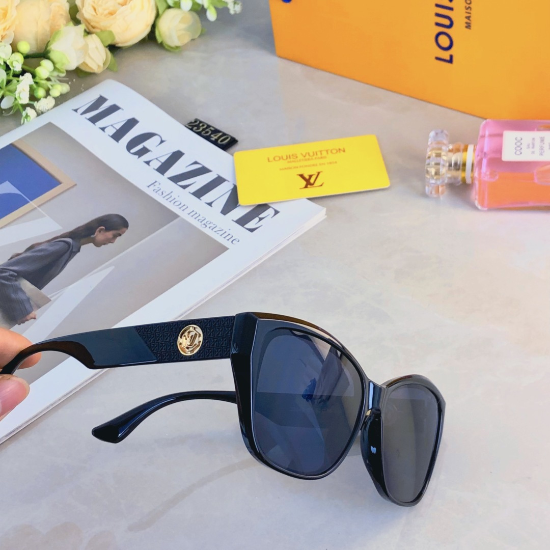 。。Louis vuitto*素颜百搭韩版时尚新款太阳眼镜欧美旅行拍照防紫外线遮阳潮墨镜