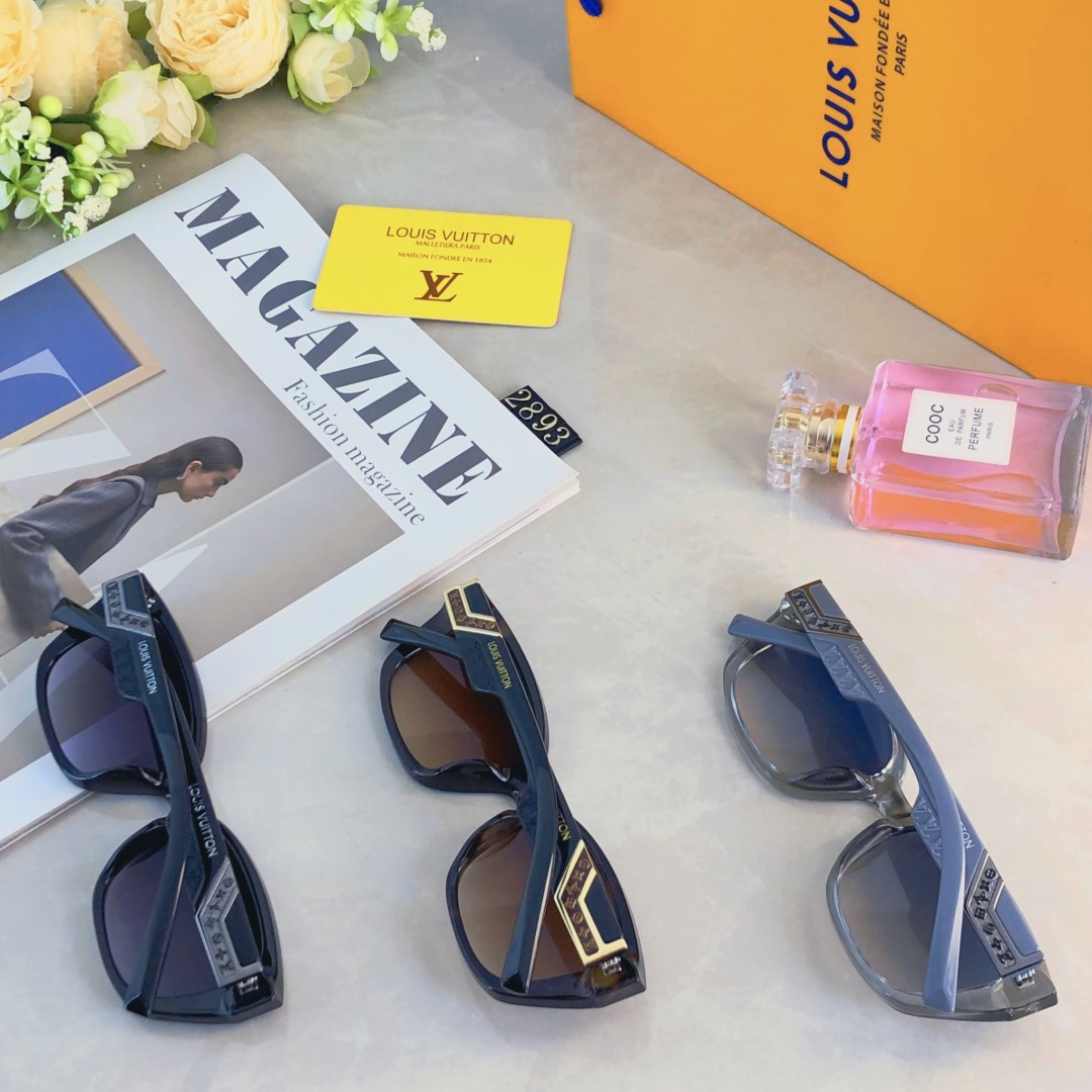 。。Louis vuitto*墨镜女高级感方形时尚复古韩版小框潮流时尚休闲小众设计太阳眼镜