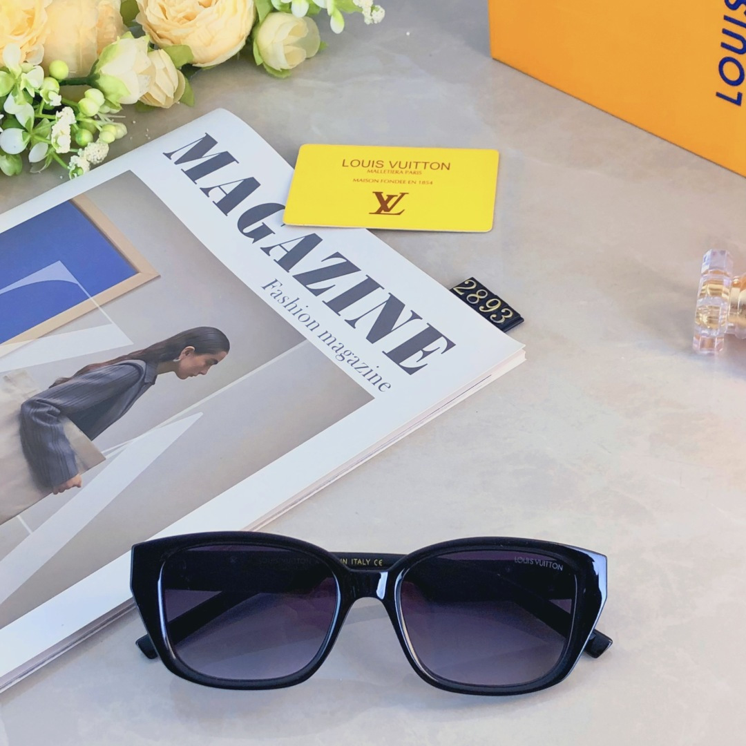 。。Louis vuitto*墨镜女高级感方形时尚复古韩版小框潮流时尚休闲小众设计太阳眼镜