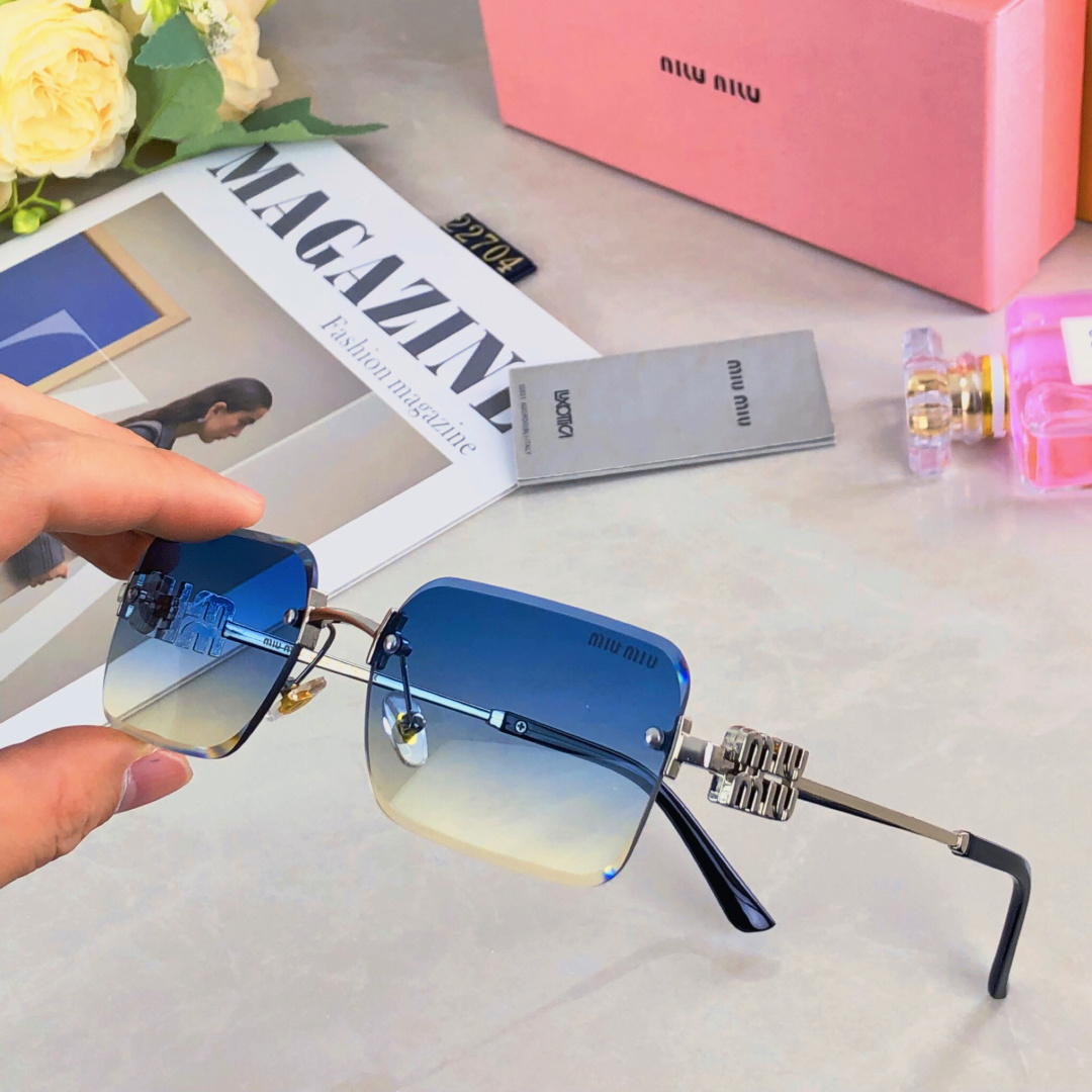 NO:369980,miumi* European and American retro square frameless cutting edge fashion sunglasses trendy letters legs beach walk sun protection sunglasses sunglasses sunglasses, glasses, miumiu19860909miumi*欧美复古方形无框切边时尚墨镜潮流字母腿海边散步防晒太阳镜眼镜墨镜太阳镜,眼镜,miumiu,glasses