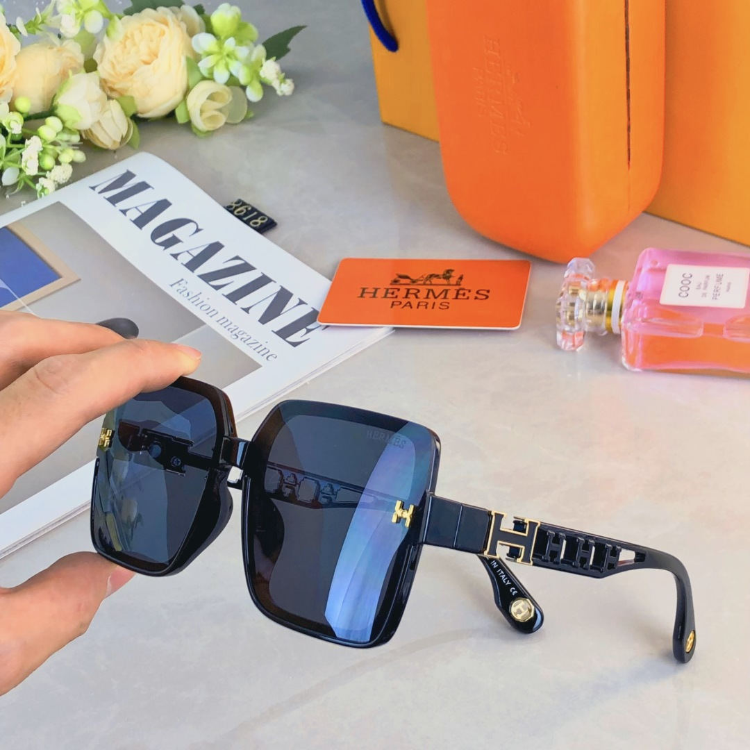 。。Herme*新款大框网红女士墨镜方形简约韩版显脸小防紫外线驾驶街拍太阳镜