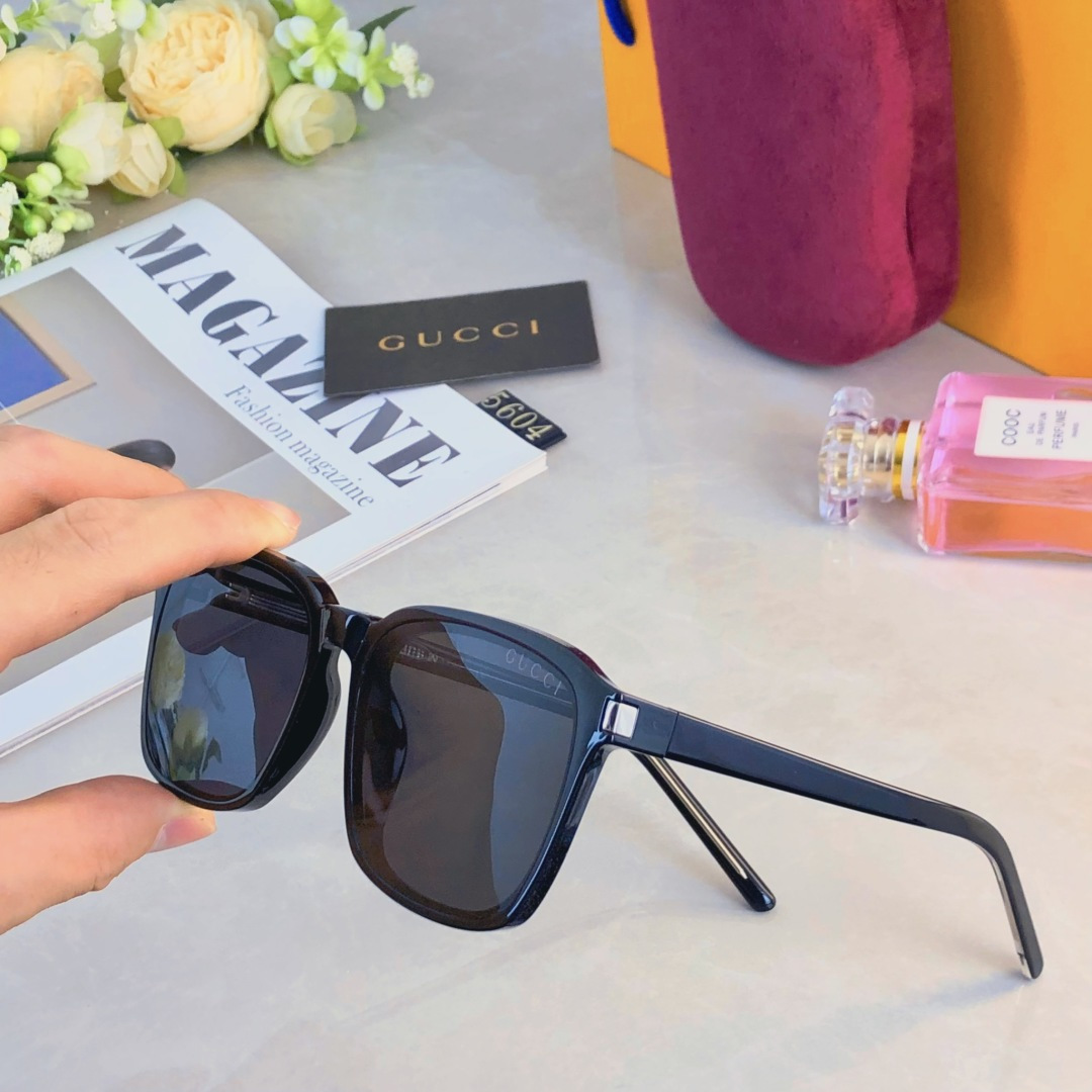 。。Gucc*新款网红墨镜太阳镜防晒时尚街拍防紫外线方框眼镜