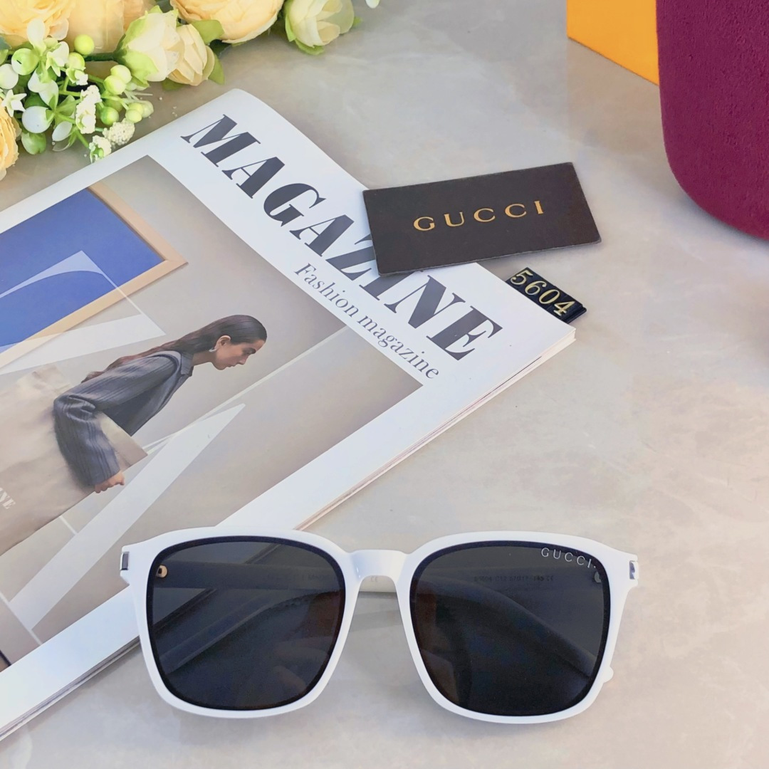 。。Gucc*新款网红墨镜太阳镜防晒时尚街拍防紫外线方框眼镜