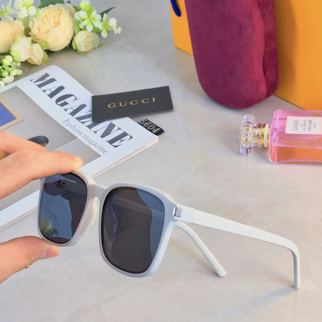 。。Gucc*新款网红墨镜太阳镜防晒时尚街拍防紫外线方框眼镜
