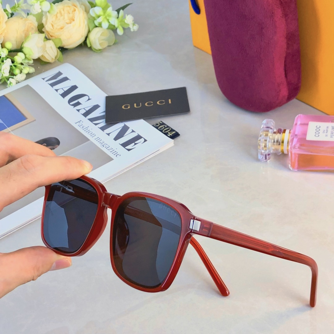 。。Gucc*新款网红墨镜太阳镜防晒时尚街拍防紫外线方框眼镜