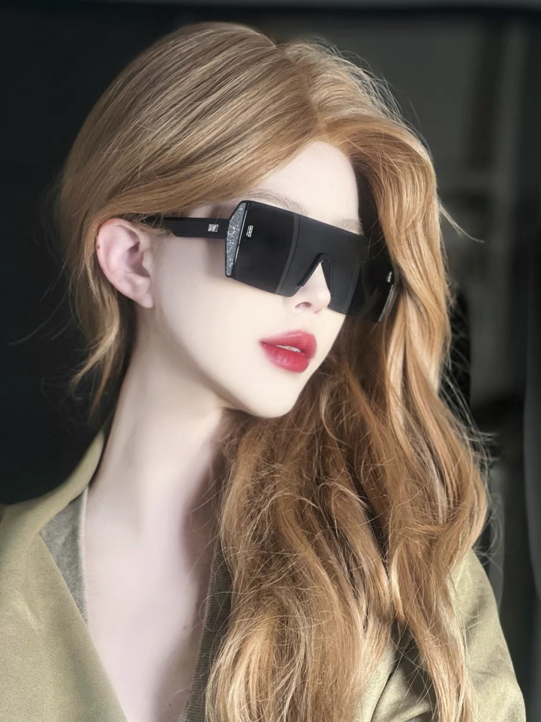 NO:369145,Dio*2025 new square frame Korean version sunglasses fashionable sunglasses Xiaohongshu same style face-slimming sunglasses anti-ultraviolet rays., glasses, dior19860909Dio*2025新款方框韩版墨镜时尚太阳镜小红书同款瘦脸太阳镜防紫外线.,眼镜,dior,glasses