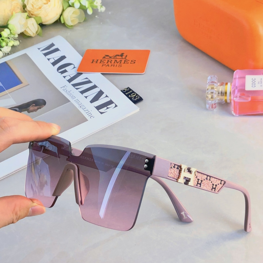 。。Herme*2025新款镜腿字母连体高级感时尚大框墨镜女细闪潮流太阳镜