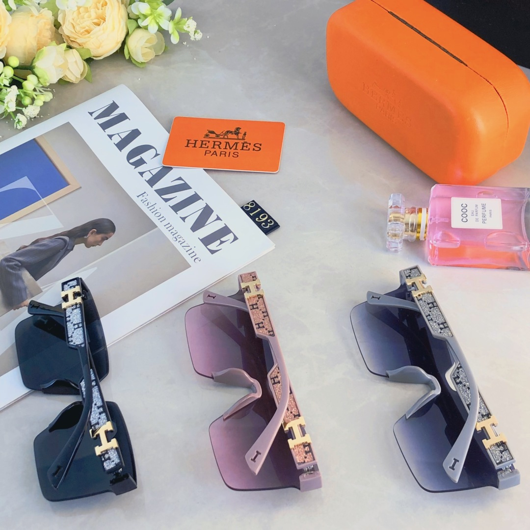 。。Herme*2025新款镜腿字母连体高级感时尚大框墨镜女细闪潮流太阳镜