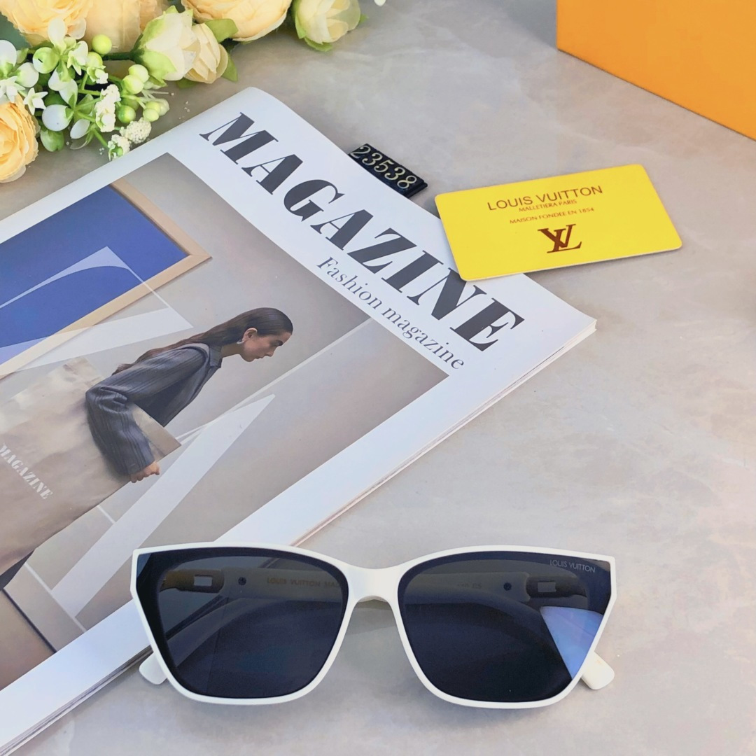 。。Louis vuitto*时尚新款太阳眼镜高品质高质感百搭遮阳潮酷大气