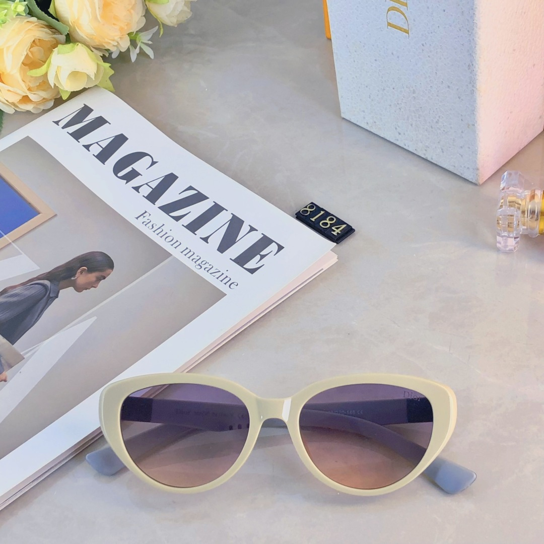 。。Dio*潮流时尚气质眼镜猫眼小框一体鼻托墨镜大气简洁时尚搭配太阳眼镜