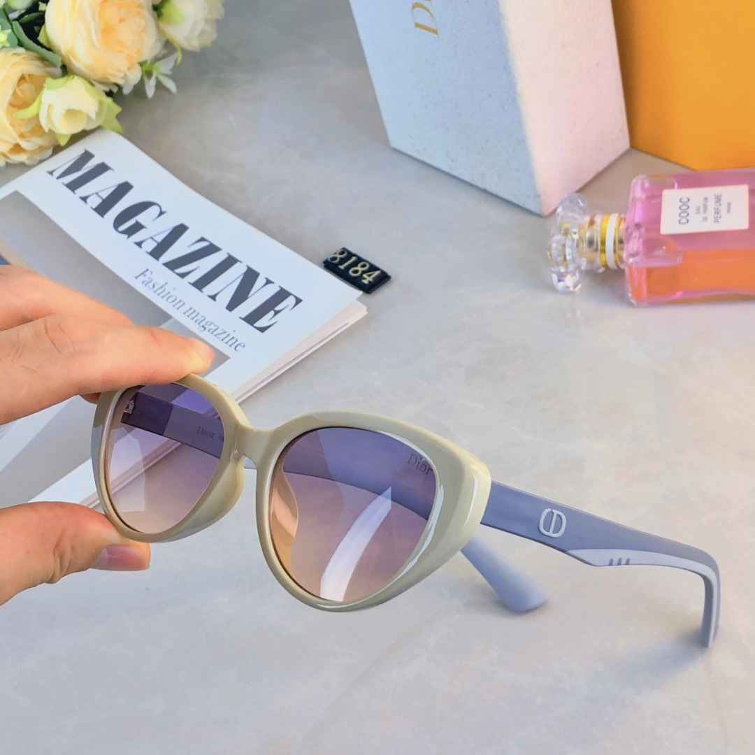 。。Dio*潮流时尚气质眼镜猫眼小框一体鼻托墨镜大气简洁时尚搭配太阳眼镜