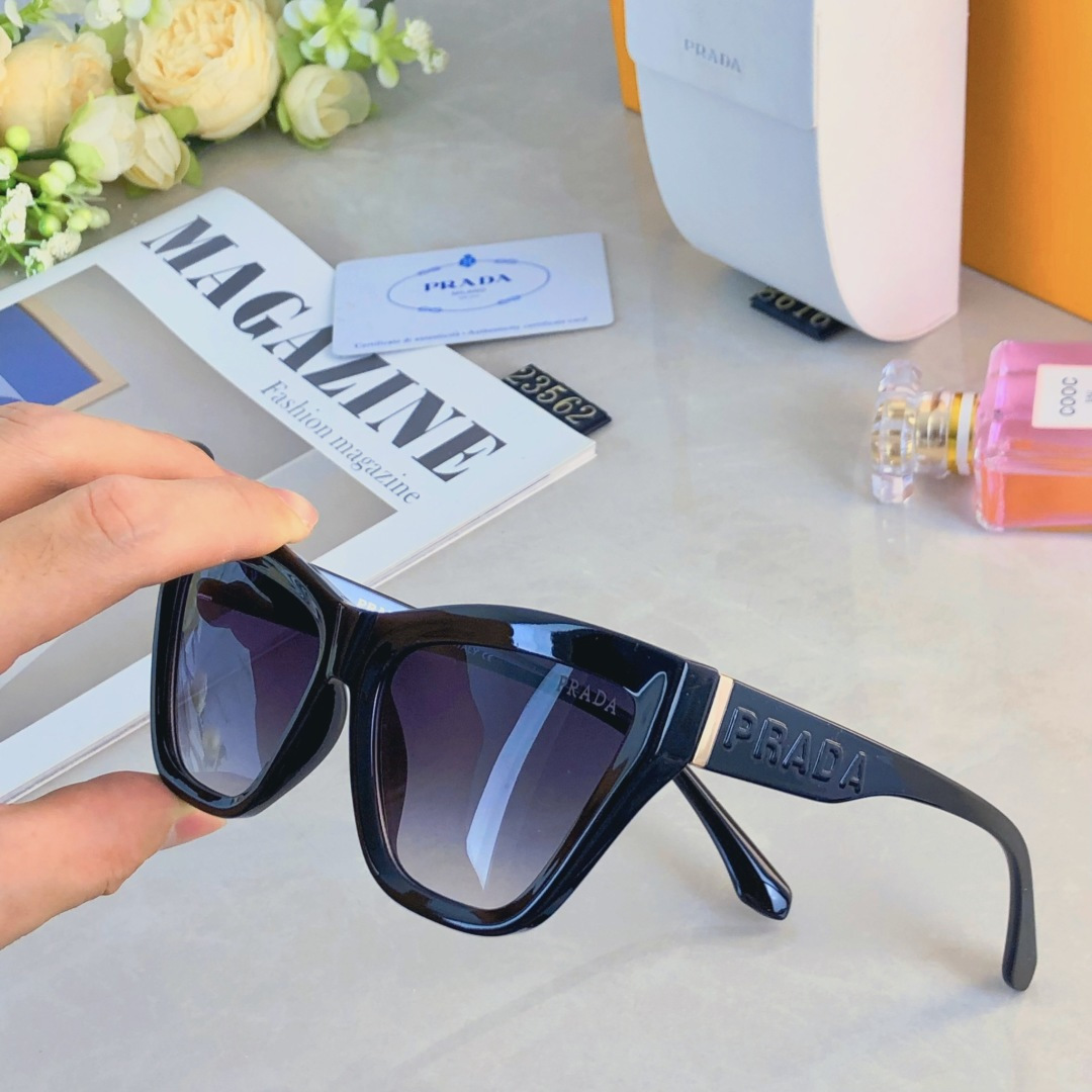 。。PRAD*2025新款欧美复古简约百搭墨镜男女高级大牌街拍太阳镜