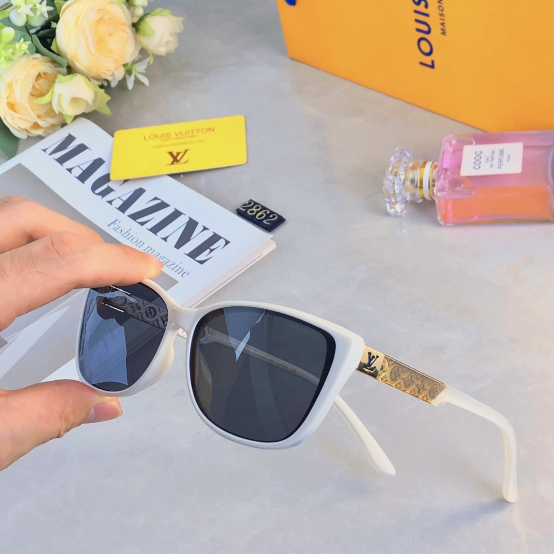 。。LOUISVUITTO*女潮新款框链墨镜2025太阳镜条款简约个性高级小红书同款