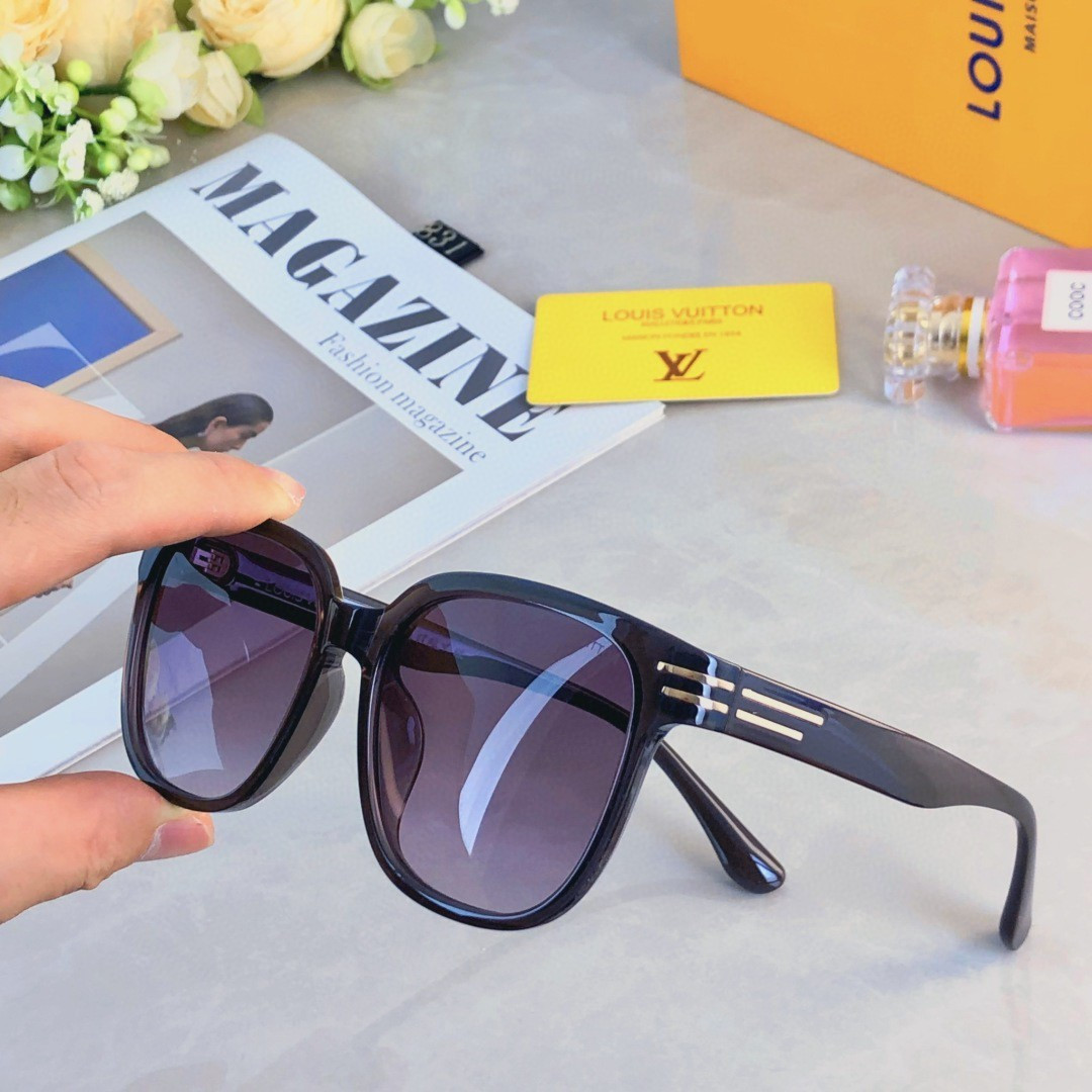 。。Louis vuitto*偏光太阳眼镜男女高级感时尚素颜显脸小墨镜ins开车