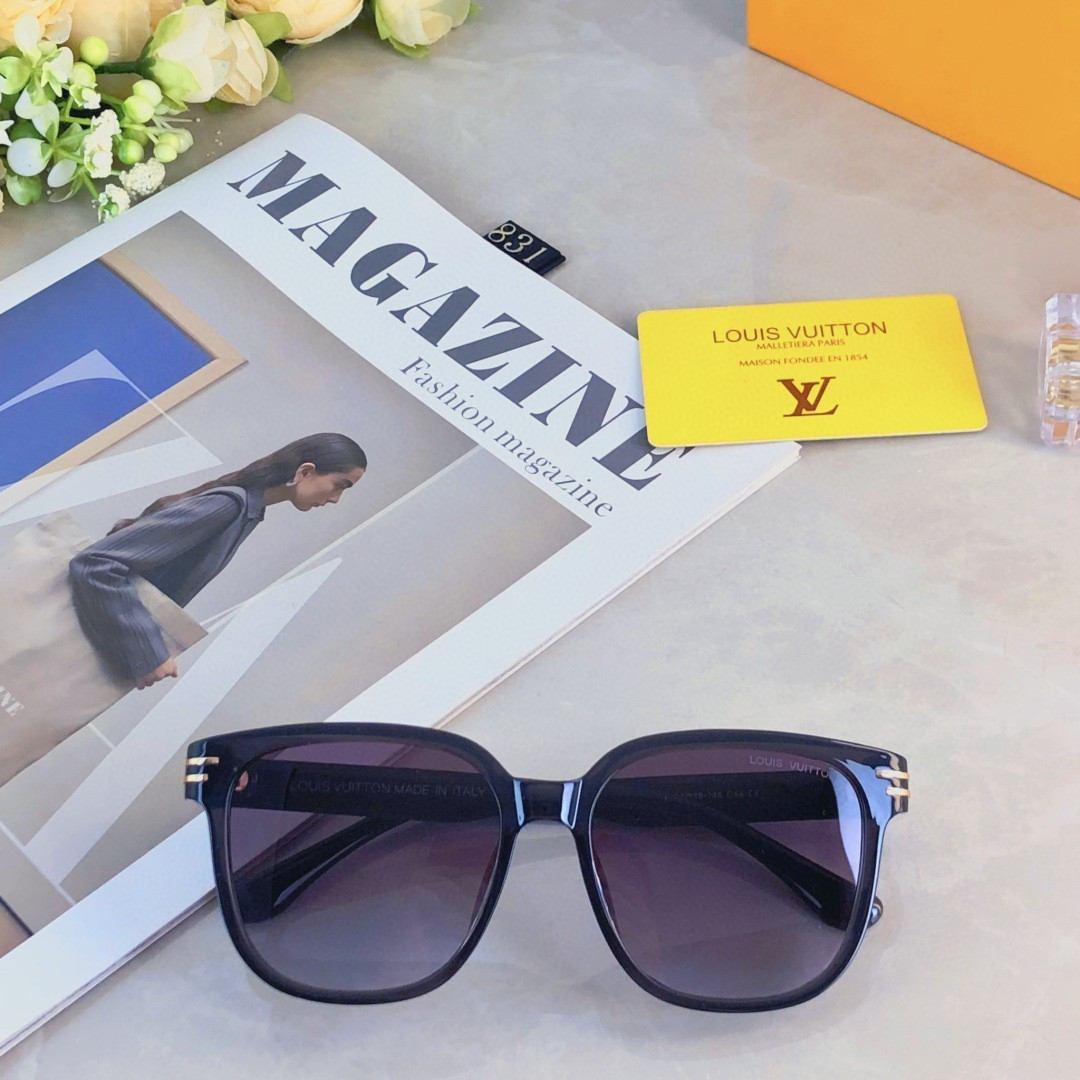 。。Louis vuitto*偏光太阳眼镜男女高级感时尚素颜显脸小墨镜ins开车