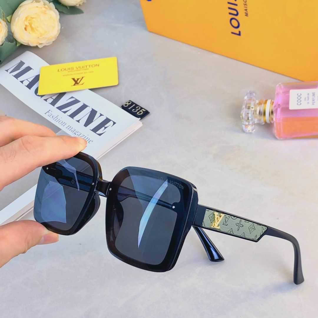 NO:370119,Louis vuitto*Li Sheng same sunglasses for women with large frames, slim and versatile sun protection sunglasses, sunglasses, glasses, louis vuitton19860909Louis vuitto*李晟同款墨镜女款大框显瘦百搭遮阳防晒太阳眼镜乘眼镜墨镜太阳镜,眼镜,louis vuitton,glasses