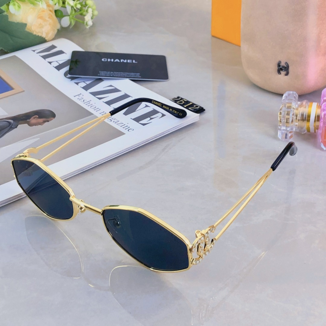 。。CHANE*高级感欧美个性时尚墨镜女款甜酷凹造型防紫外线太阳眼镜