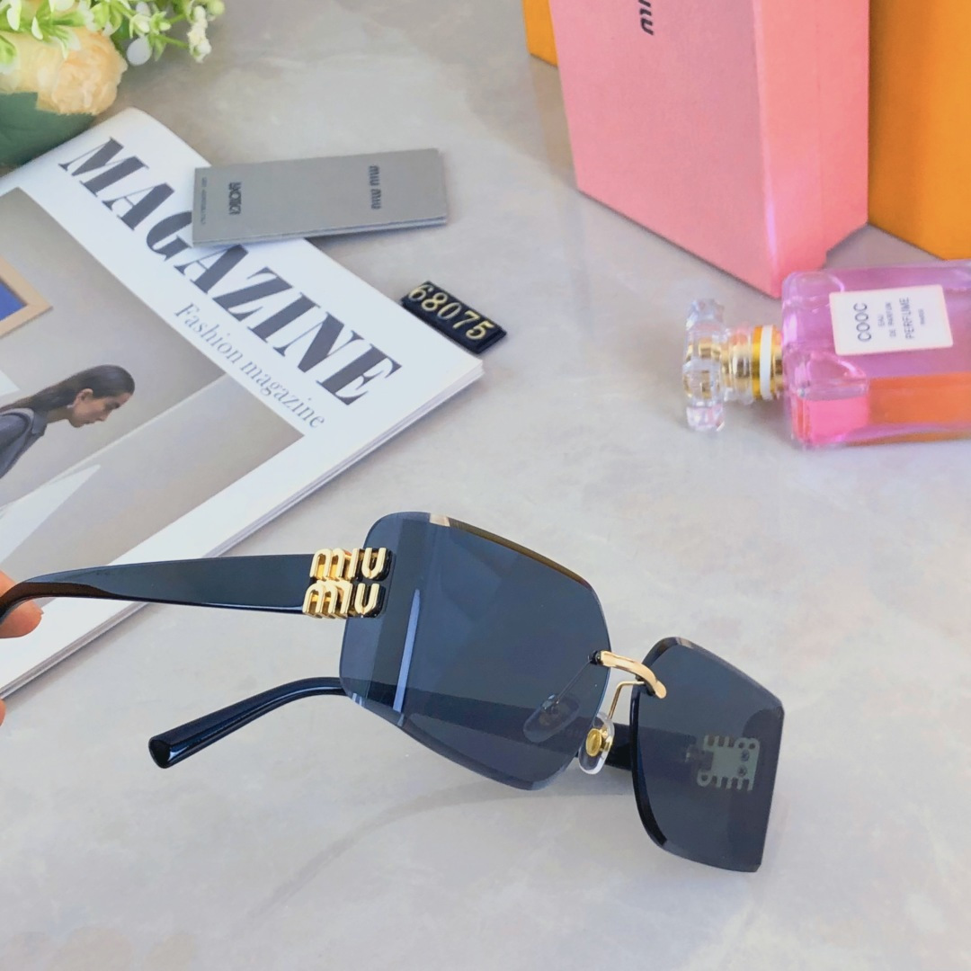 。。miumi*新款谬家欧美无框高级感太阳眼镜复古网红墨镜千禧辣妹太阳镜