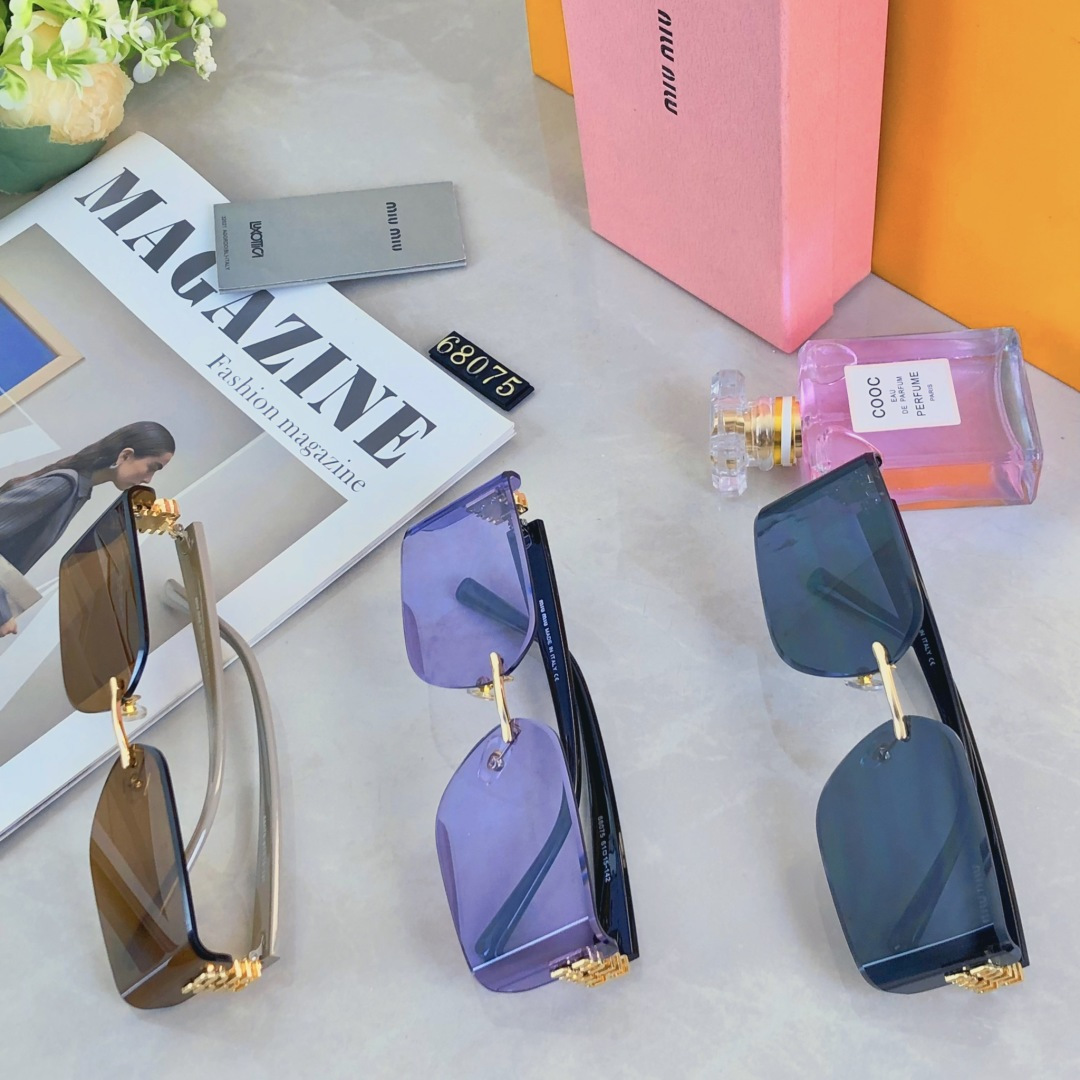 。。miumi*新款谬家欧美无框高级感太阳眼镜复古网红墨镜千禧辣妹太阳镜