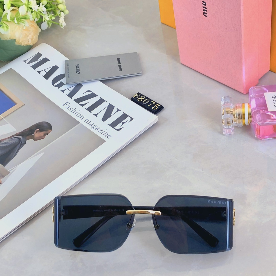 。。miumi*新款谬家欧美无框高级感太阳眼镜复古网红墨镜千禧辣妹太阳镜