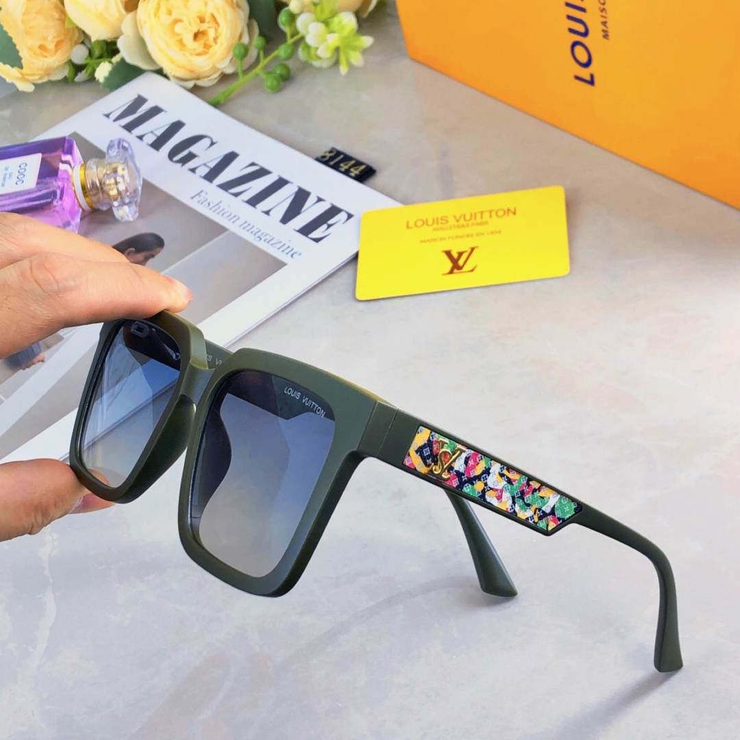 。。Louis vuitto*新款欧美简约方框太阳镜女大气甜酷开车防紫外线时尚街拍墨镜