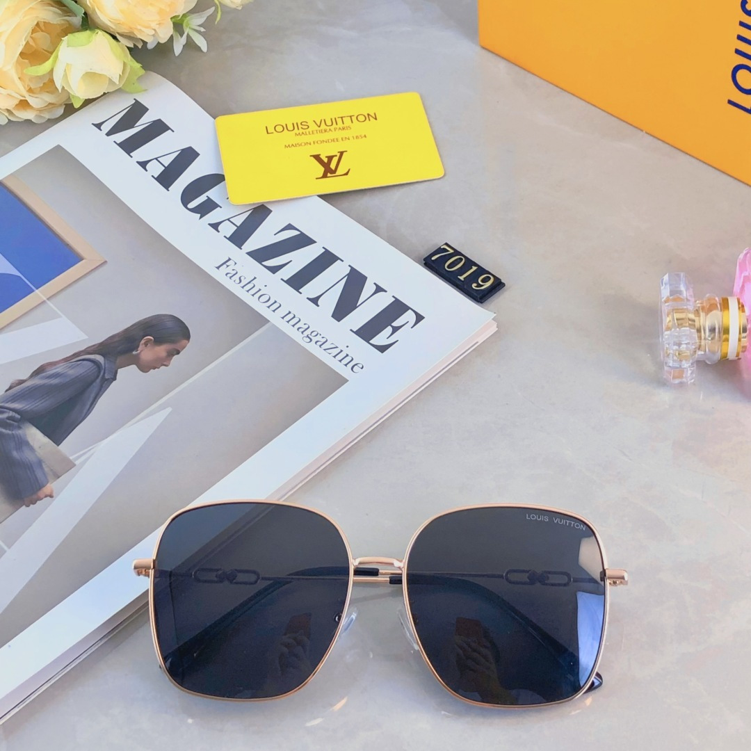 。。Louis vuitto*2025新款新款高级感偏光太阳镜女素颜ins风遮阳防晒墨镜潮款