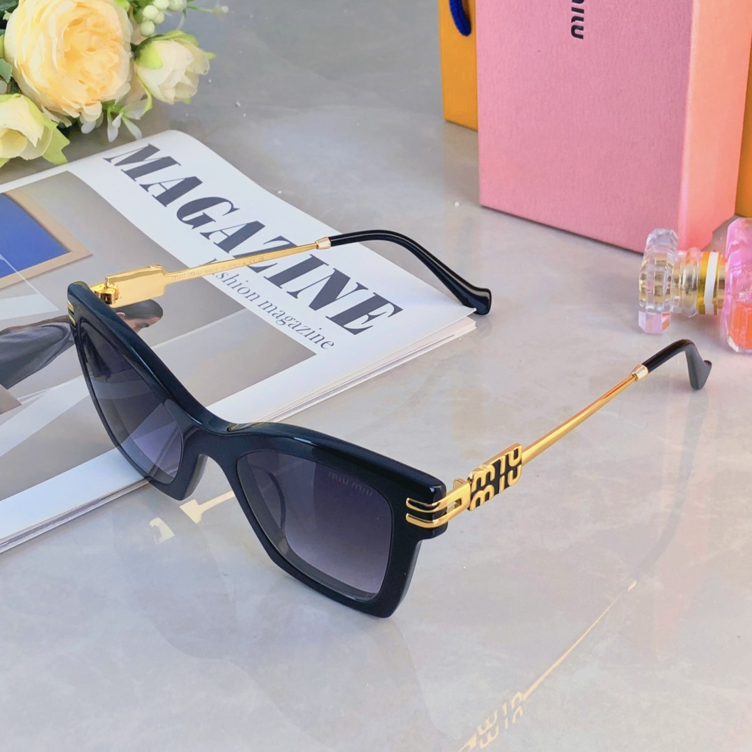 。。miumi*时尚新款 太阳眼镜高品质高质感模特款百搭潮酷遮阳板材方框