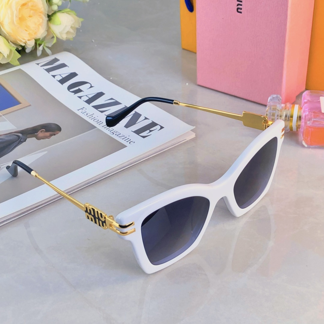 。。miumi*时尚新款 太阳眼镜高品质高质感模特款百搭潮酷遮阳板材方框