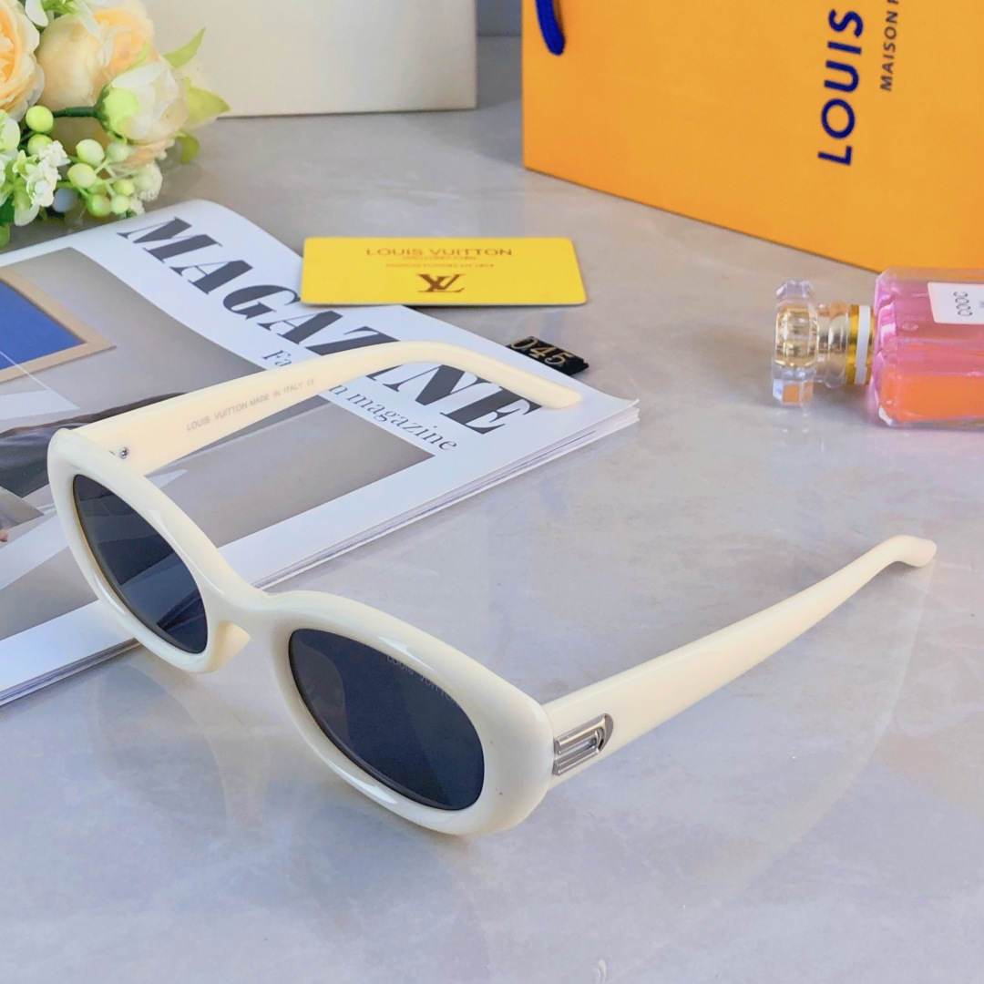 。。Louis vuitto*复古白色边框墨镜女2025年新款高级感小脸小方框窄太阳眼镜欧美风