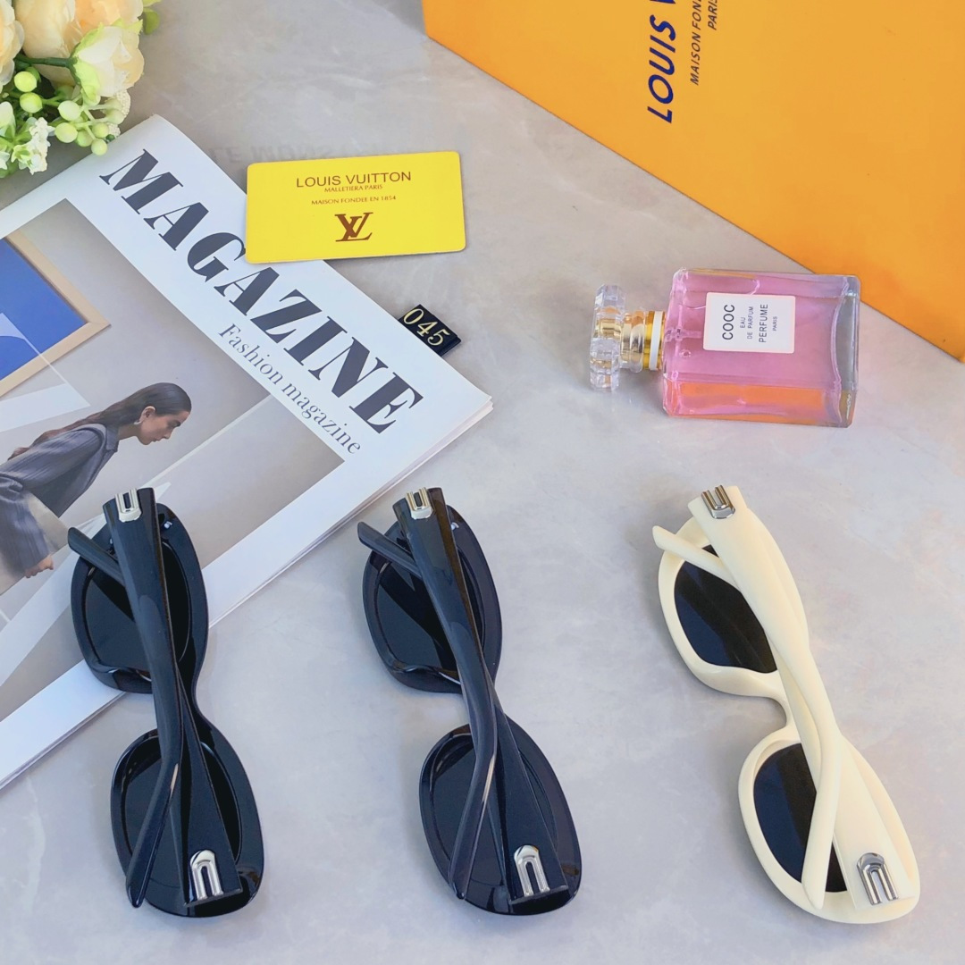 。。Louis vuitto*复古白色边框墨镜女2025年新款高级感小脸小方框窄太阳眼镜欧美风