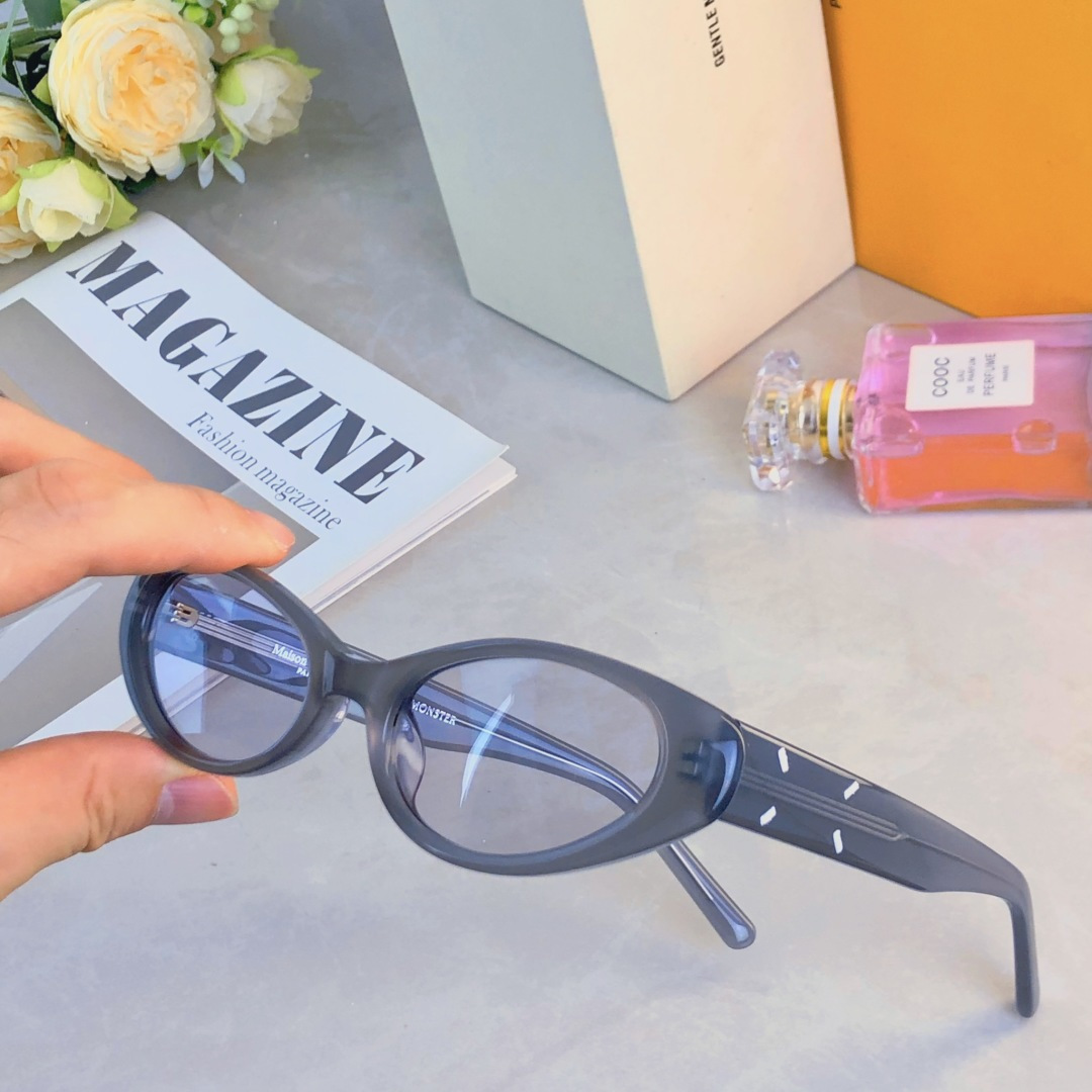 。。辣妹小窄框潮酷墨镜男女高级感平光镜时尚百搭小红书网红太阳眼镜