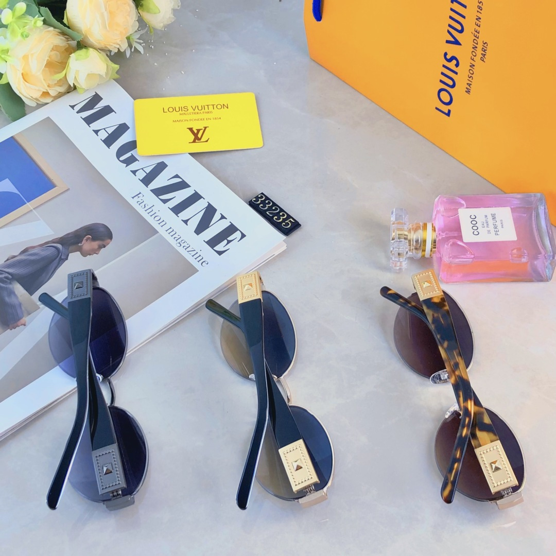 。。Louis vuitto*新款时尚椭圆小框太阳镜 男女百搭金属潮流墨镜 户外街拍防晒遮阳