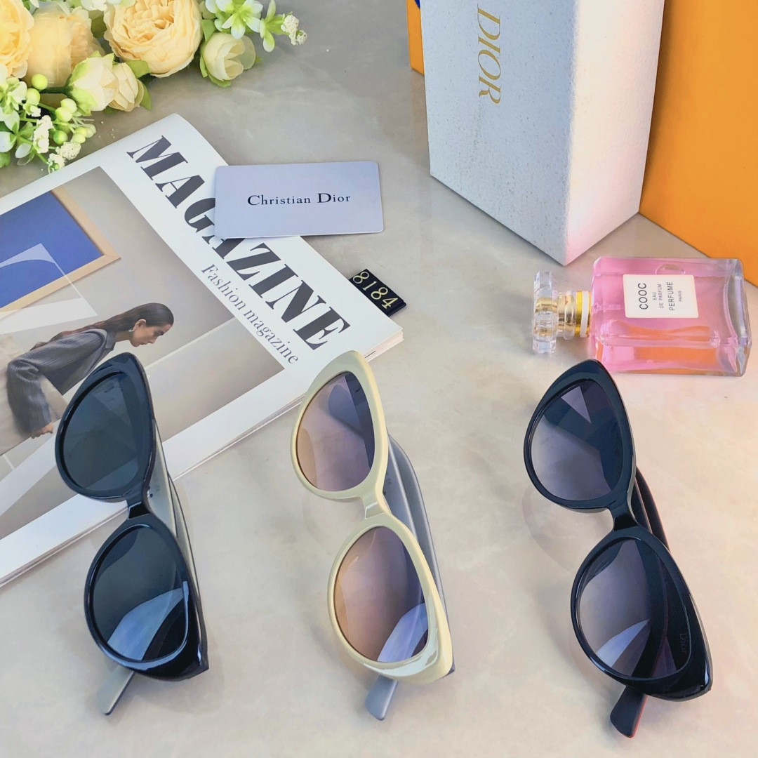 。。Dio*潮流时尚气质眼镜猫眼小框一体鼻托墨镜大气简洁时尚搭配太阳眼镜