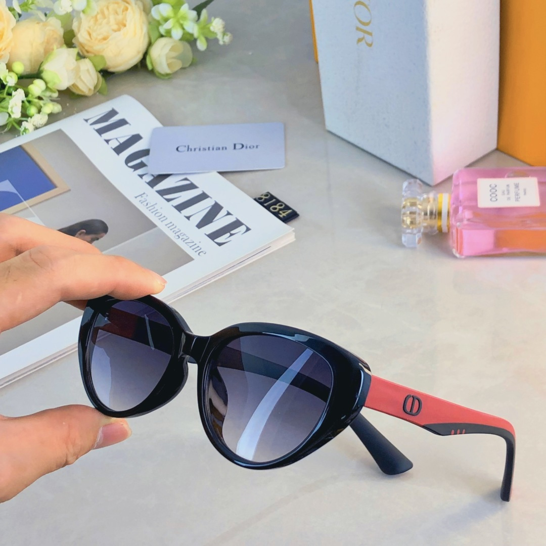 。。Dio*潮流时尚气质眼镜猫眼小框一体鼻托墨镜大气简洁时尚搭配太阳眼镜