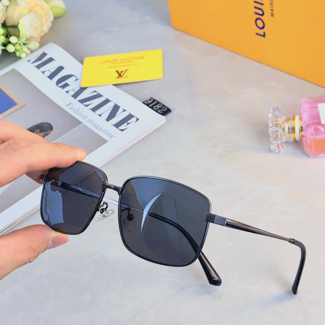 NO:372578,Louis vuitto* metal small frame sunglasses men's high-end and handsome glasses square frame sunglasses personality UV sun protection sunglasses sunglasses, glasses, louis vuitton19860909Louis vuitto*金属小框墨镜男高级感痞帅眼镜方框太阳镜个性防紫外线防晒潮眼镜墨镜太阳镜,眼镜,louis vuitton,glasses