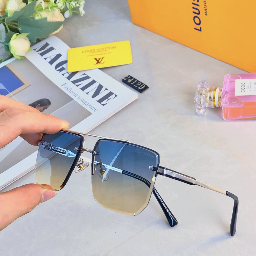 NO:372591,Louis vuitto* Korean version of internet celebrity sunglasses ins trendy fashion square frame big face slimming sunglasses sunglasses sunglasses, glasses, louis vuitton19860909Louis vuitto*韩版网红墨镜ins潮流时尚方框大脸显瘦太阳镜眼镜墨镜太阳镜,眼镜,louis vuitton,glasses