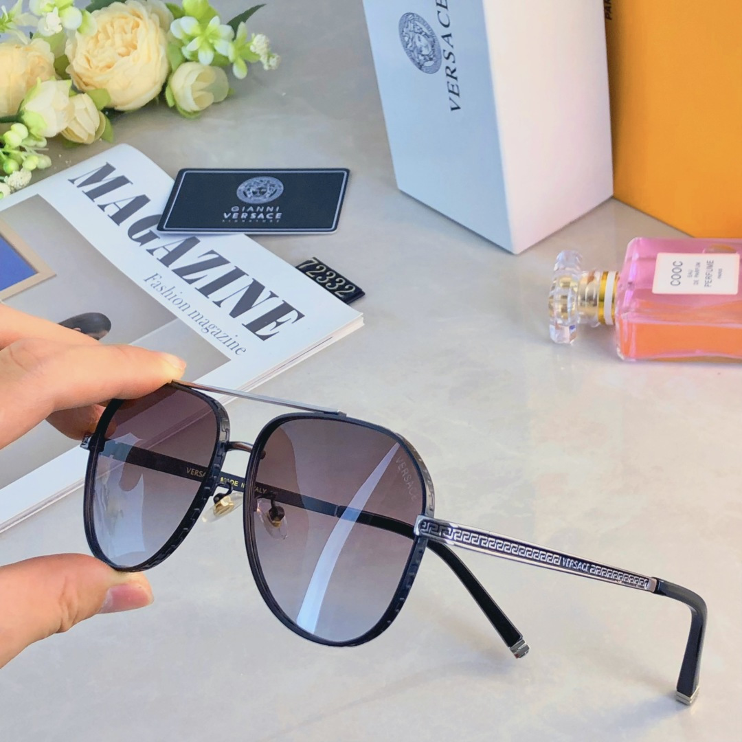 NO:372612,Versac* couple retro pilot sunglasses men and women high-quality fashion street photography sun protection sunglasses photography travel glasses sunglasses sunglasses, glasses, versace19860909Versac*情侣款复古飞行员太阳镜男女高颜值时尚街拍遮阳防晒墨镜拍照旅游眼镜墨镜太阳镜,眼镜,versace,glasses