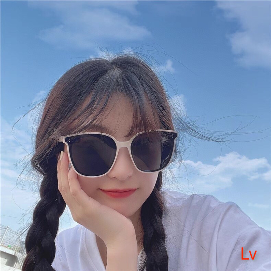 。。Louis vuitton*新款方形简约太阳镜女韩版潮个性大框显瘦开车驾驶遮阳墨镜男