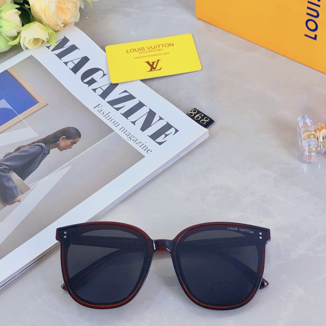 。。Louis vuitton*新款方形简约太阳镜女韩版潮个性大框显瘦开车驾驶遮阳墨镜男